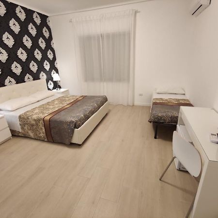 Sami Luxury Rooms 3 8 0 7 9 4 9 2 5 3 سيراكوزا المظهر الخارجي الصورة