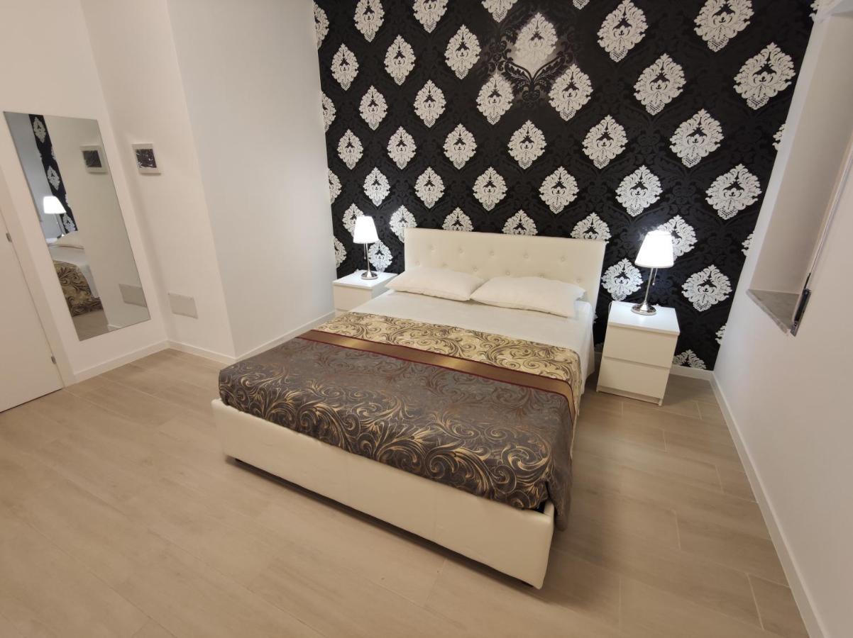Sami Luxury Rooms 3 8 0 7 9 4 9 2 5 3 سيراكوزا المظهر الخارجي الصورة
