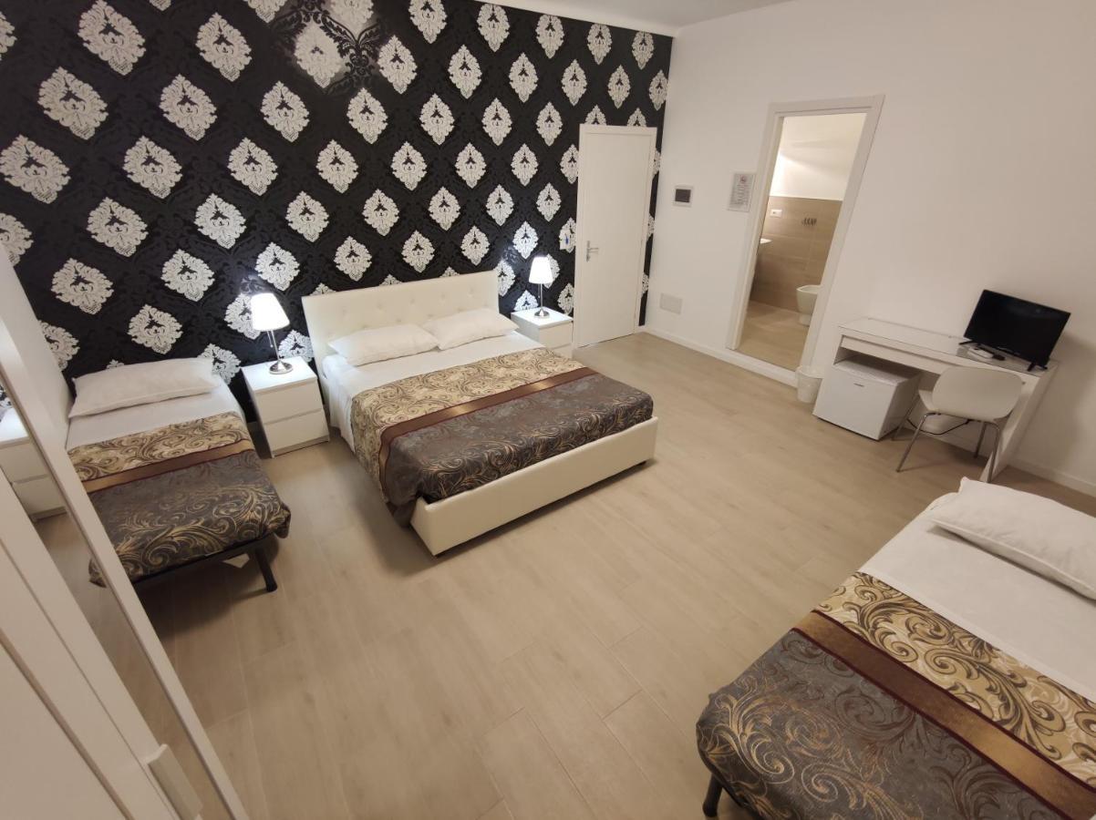 Sami Luxury Rooms 3 8 0 7 9 4 9 2 5 3 سيراكوزا المظهر الخارجي الصورة