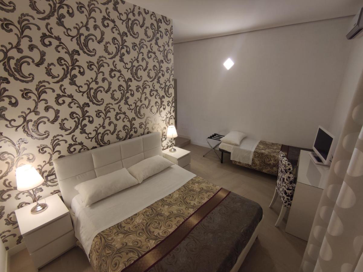 Sami Luxury Rooms 3 8 0 7 9 4 9 2 5 3 سيراكوزا المظهر الخارجي الصورة
