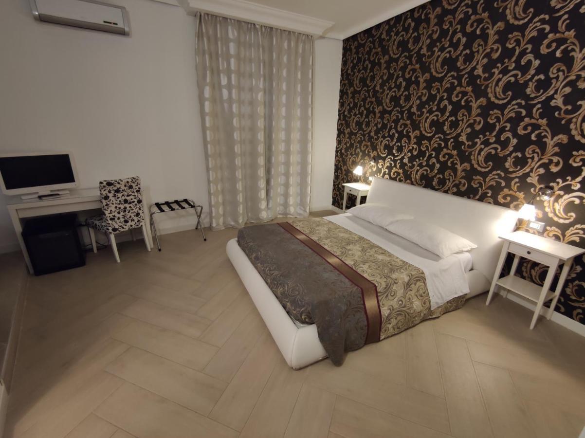 Sami Luxury Rooms 3 8 0 7 9 4 9 2 5 3 سيراكوزا المظهر الخارجي الصورة