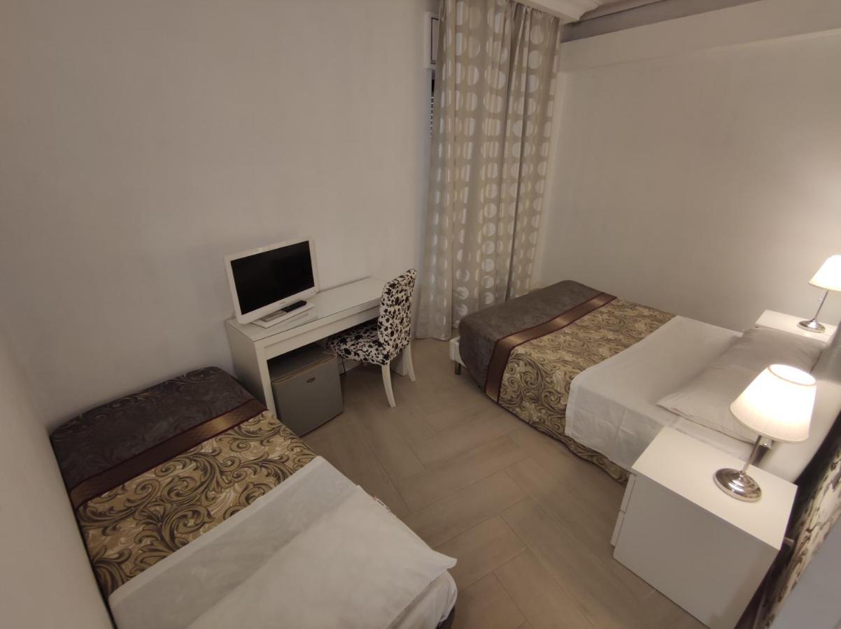 Sami Luxury Rooms 3 8 0 7 9 4 9 2 5 3 سيراكوزا المظهر الخارجي الصورة