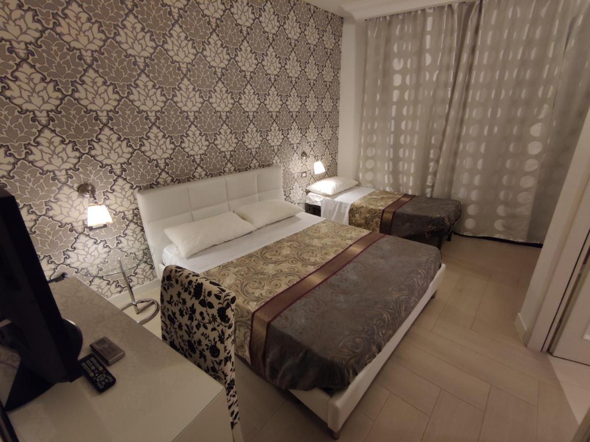 Sami Luxury Rooms 3 8 0 7 9 4 9 2 5 3 سيراكوزا المظهر الخارجي الصورة