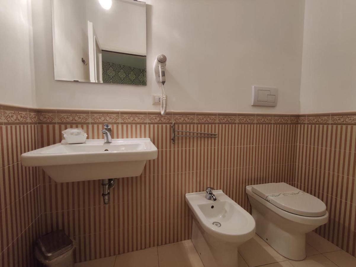 Sami Luxury Rooms 3 8 0 7 9 4 9 2 5 3 سيراكوزا المظهر الخارجي الصورة
