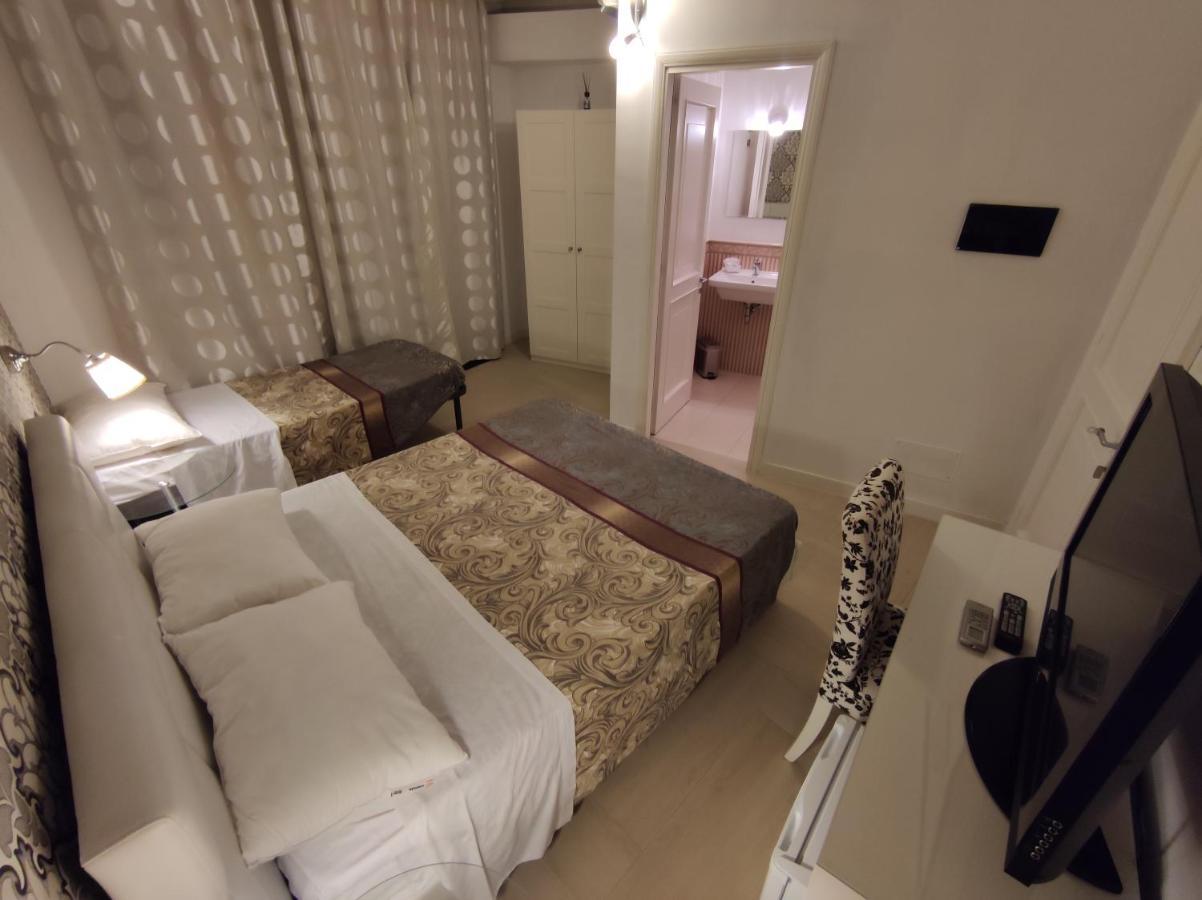 Sami Luxury Rooms 3 8 0 7 9 4 9 2 5 3 سيراكوزا المظهر الخارجي الصورة