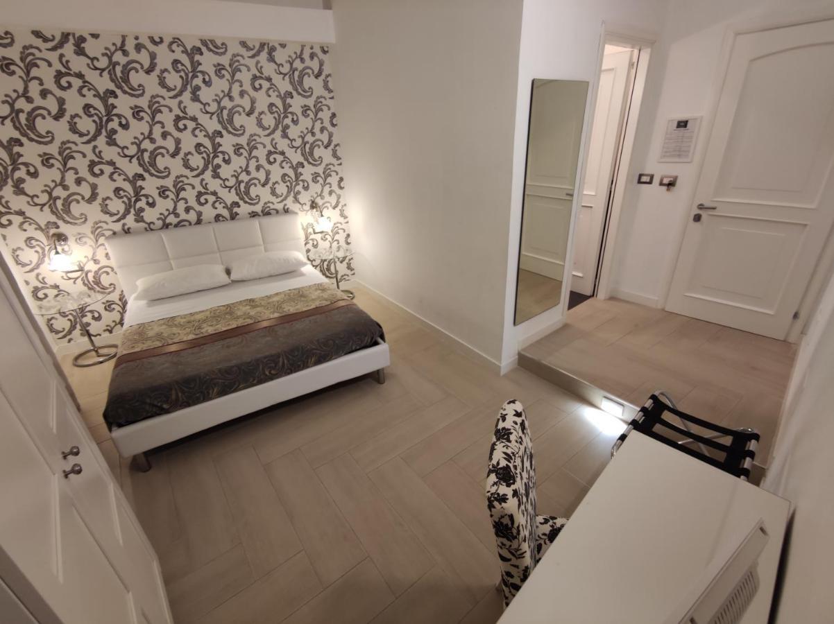 Sami Luxury Rooms 3 8 0 7 9 4 9 2 5 3 سيراكوزا المظهر الخارجي الصورة