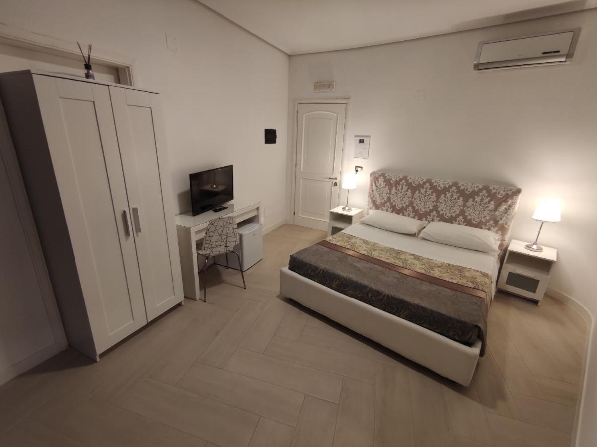 Sami Luxury Rooms 3 8 0 7 9 4 9 2 5 3 سيراكوزا المظهر الخارجي الصورة