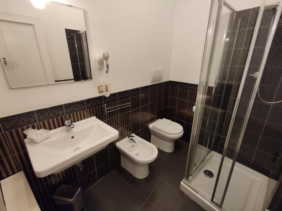 Sami Luxury Rooms 3 8 0 7 9 4 9 2 5 3 سيراكوزا المظهر الخارجي الصورة