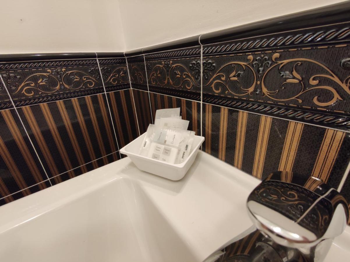 Sami Luxury Rooms 3 8 0 7 9 4 9 2 5 3 سيراكوزا المظهر الخارجي الصورة
