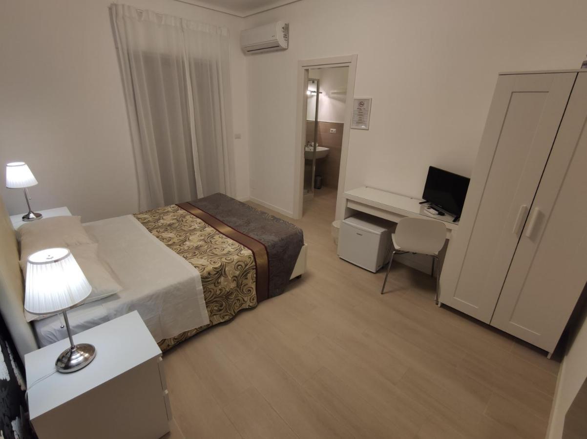 Sami Luxury Rooms 3 8 0 7 9 4 9 2 5 3 سيراكوزا المظهر الخارجي الصورة